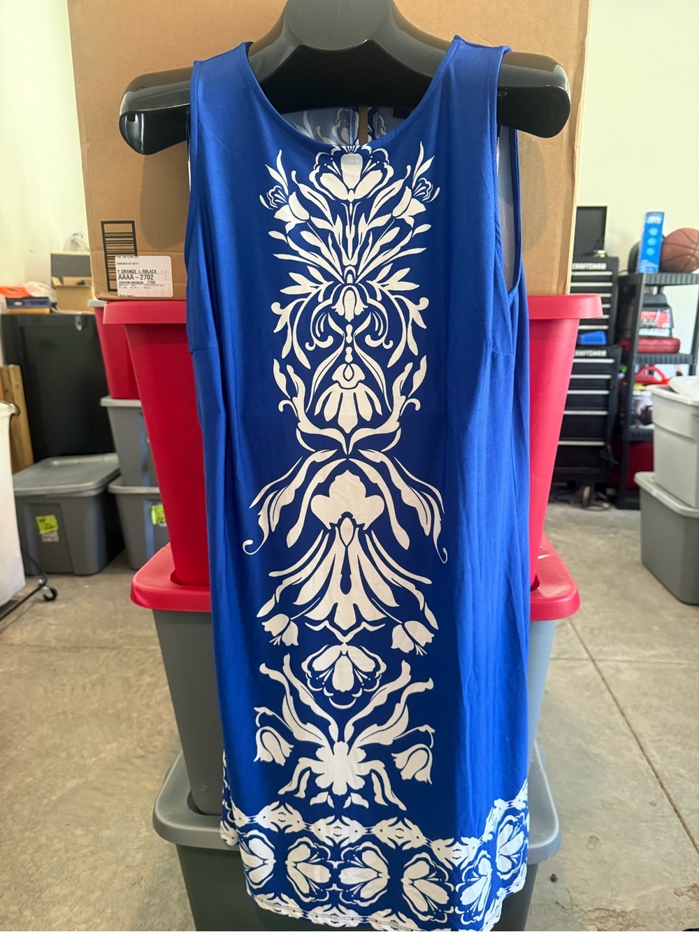 Blue Sleeveless Shift Dress with White Floral Print mp58